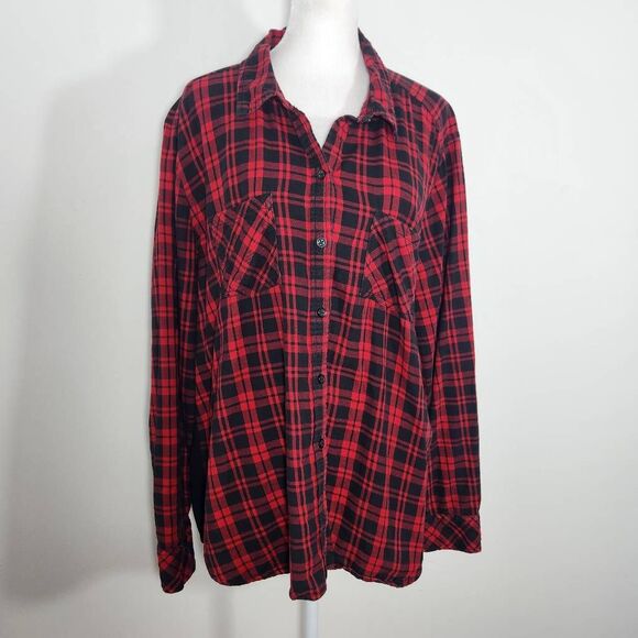 Beach Lunch Lounge Red and Black Plaid Flannel with Gathered Back Detail Size XL - Picture 2 of 9